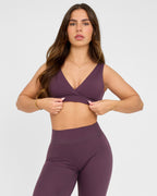 Sujetador deportivo Legacy Ultimate con cuello en V