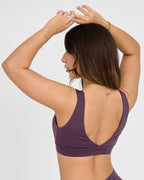 Sujetador deportivo Legacy Ultimate con cuello en V